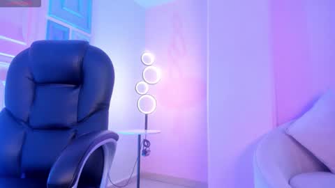 Maddison online show from November 26, 4:43 am