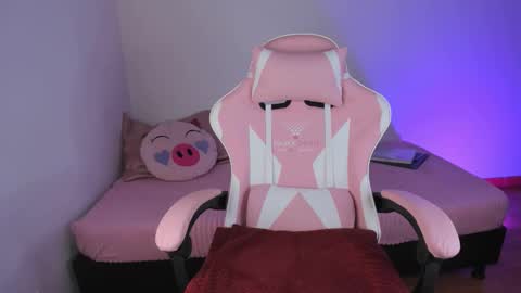 maddy_parker__ online show from October 17, 7:51 pm