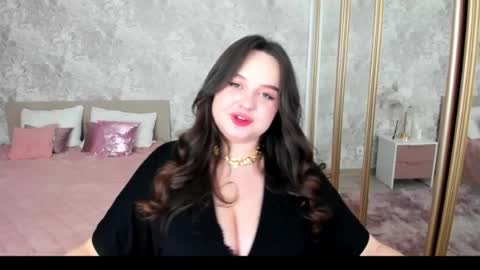 Maddy online show from July 4, 8:23 pm