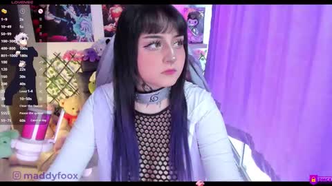 Maddy Foox online show from March 23, 10:37 pm