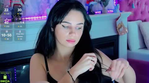 Maddy online show from December 19, 2:45 pm