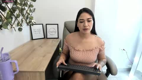 Madeleine  online show from October 21, 12:27 am