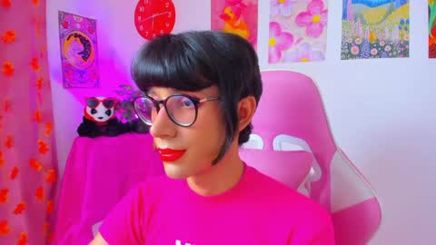 Madeline  online show from April 4, 12:12 pm