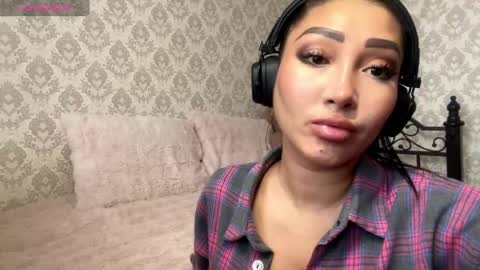 madelinekiss  online show from April 22, 1:57 am