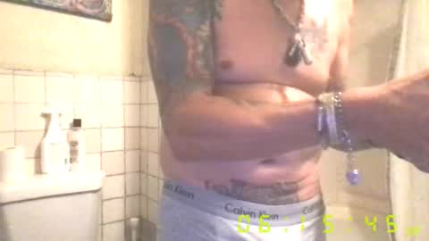 madeyoulook818 online show from March 14, 1:15 pm