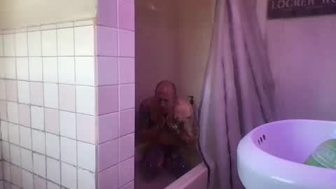 madeyoulook818 online show from April 7, 1:07 am