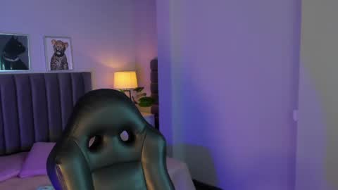 Madie  online show from July 10, 11:48 am