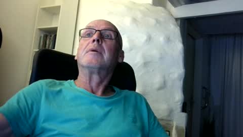 madio1187940 online show from August 6, 9:46 pm