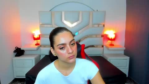Snapshot of madisoncarzon chatting on September 11, 8:54 pm Madison Carzon online show from September 11, 8:54 pm