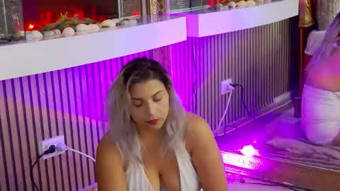 madisonrusso online show from November 17, 9:56 am