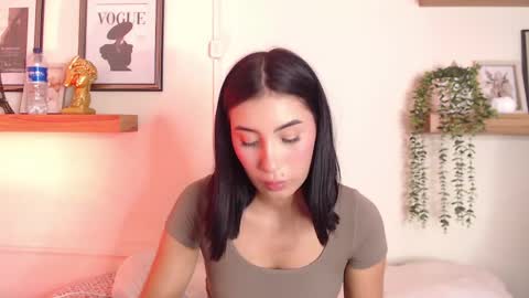    online show from April 18, 7:58 pm