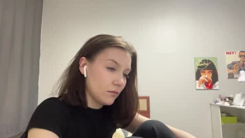 Mary online show from March 31, 4:29 pm