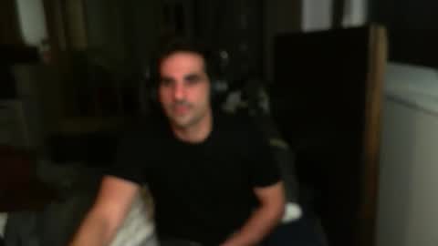 Guigui online show from February 17, 11:15 pm