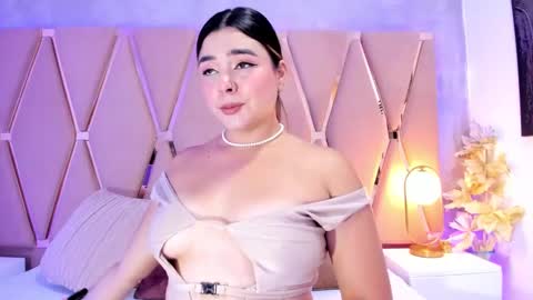 Mady James online show from February 17, 7:12 pm