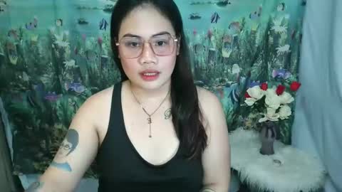 Snapshot of mae_hottie69 chatting on October 25, 9:19 am mae_hottie69 online show from October 25, 9:19 am
