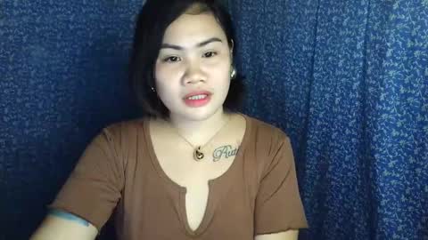 mae_hottie69 online show from February 12, 2:20 pm