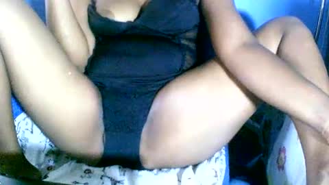 MaelahLove online show from March 5, 2:23 pm