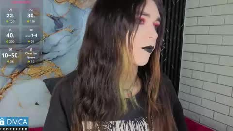 maevekuro online show from May 28, 3:04 am
