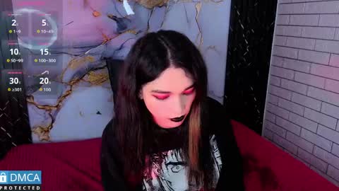 maevekuro online show from May 26, 3:34 am