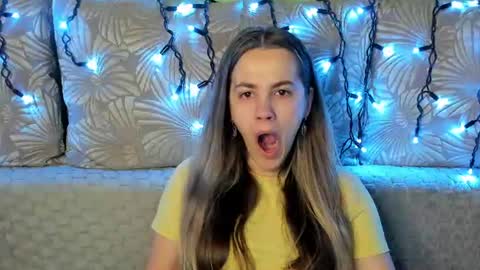 Maggie online show from June 15, 4:48 am