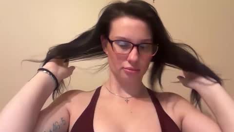 maggiexoxox online show from December 17, 8:54 am