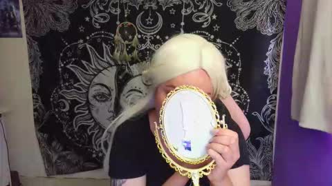 Claire online show from March 1, 9:52 pm