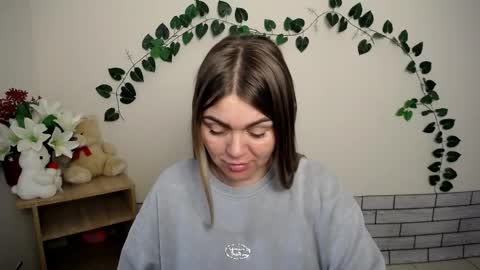 magic_katarina_ online show from October 6, 6:31 am