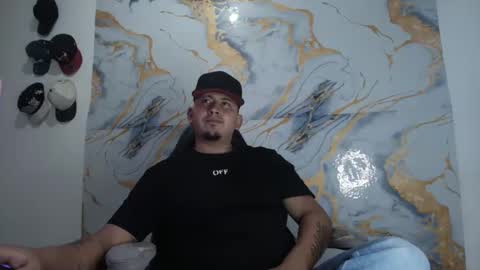 magic_milk23 online show from March 8, 5:55 am