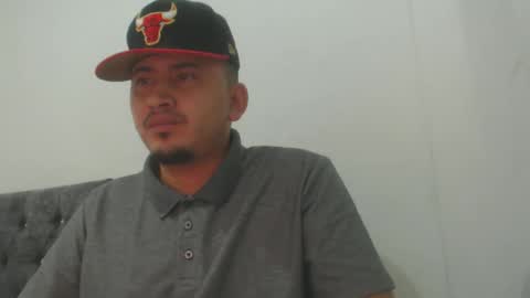 magic_milk23 online show from November 8, 8:06 am