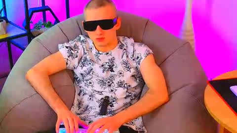 magic_storms online show from March 6, 1:26 am