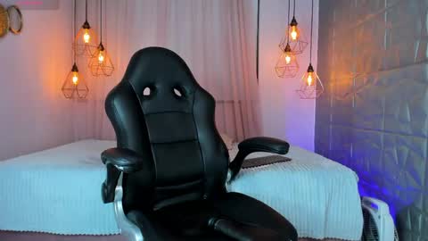 magic_zahara online show from May 13, 3:38 am