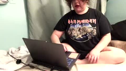 magicalgirlfrieren online show from July 10, 11:53 pm