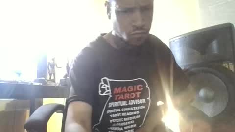 magicalmagician888449010 online show from April 3, 6:53 am