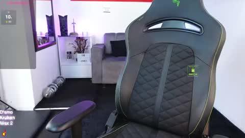 If you want me to use the Lovense please let me know  --    online show from September 12, 5:04 pm