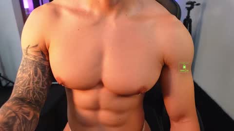 If you want me to use the Lovense please let me know  --    online show from December 19, 6:14 pm