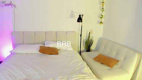 maha_walton online show from November 29, 5:48 am