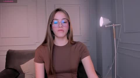  Maia  online show from November 22, 7:01 pm