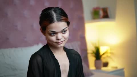  Maia  online show from February 19, 9:25 pm