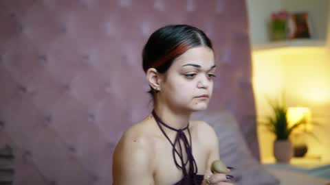  Maia  online show from March 4, 9:56 pm