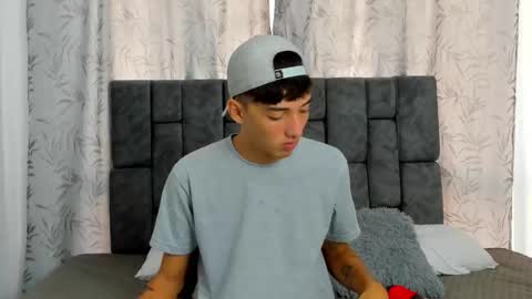 Maikol online show from December 18, 12:33 pm