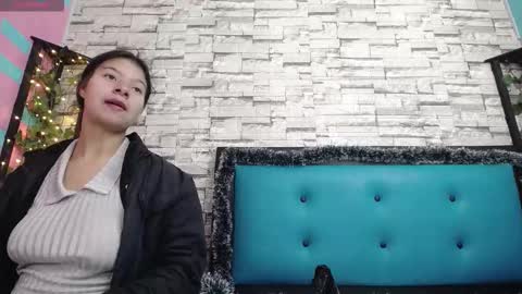  MAILY CAN  online show from December 5, 1:31 pm