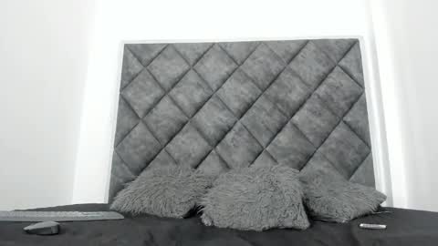 Maison Davis online show from January 30, 9:47 pm