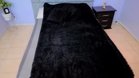 MAITE STONE1 online show from November 29, 3:36 am