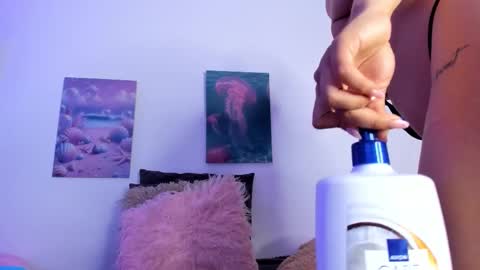 mai  online show from March 2, 7:09 pm