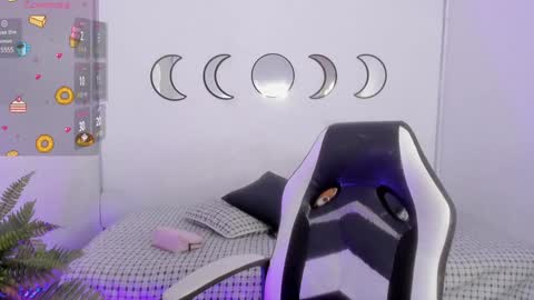 MAITHEFERRER online show from January 9, 11:45 pm