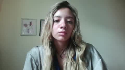 majo_gomezz online show from January 18, 6:50 pm