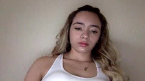 majo_gomezz online show from April 14, 6:55 pm