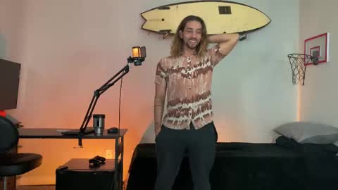 Mack  Makingmoans Twitter online show from January 9, 5:07 pm