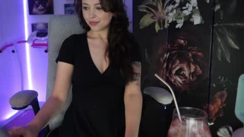 MakiyahBelle online show from January 24, 10:00 am