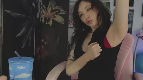 MakiyahBelle online show from February 12, 9:57 am